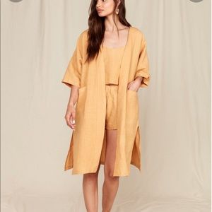 Mate 100% linen kimono in ochre yellow NWT